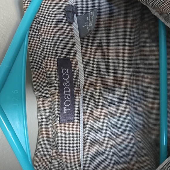 Toad & Co. - Picture 2 of 3